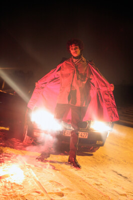 Michael Ullrich fotografiert ein Mode Editorial für das Magazin Achtung Mode in Nürnberg zum Thema Heimat 