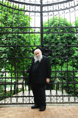 Michael Ullrich photographed Herrmann Nitsch for SZ Magazin in Vienna 