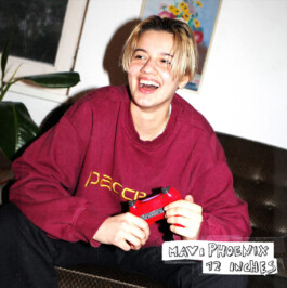 Mavi Phoenix 12 Inches by Michael Ullrich 